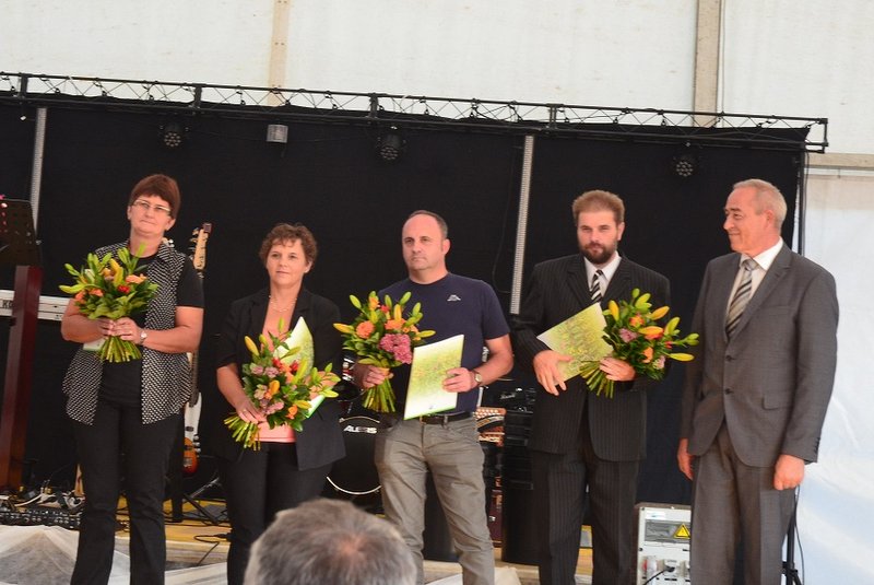 ob-22-obcinskem-prazniku-podelili-veliko-zahvalno-listino-nagrado-in-priznanje_12292714584